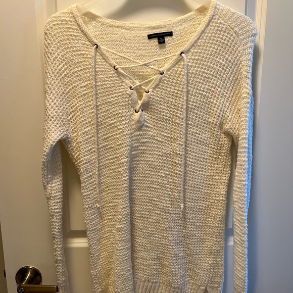 AE sweater - Picture 2 of 3